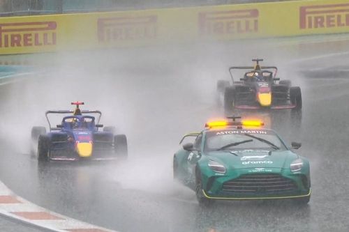 La lluvia arruina el domingo de F1 Academy en Miami y el campeonato se aprieta