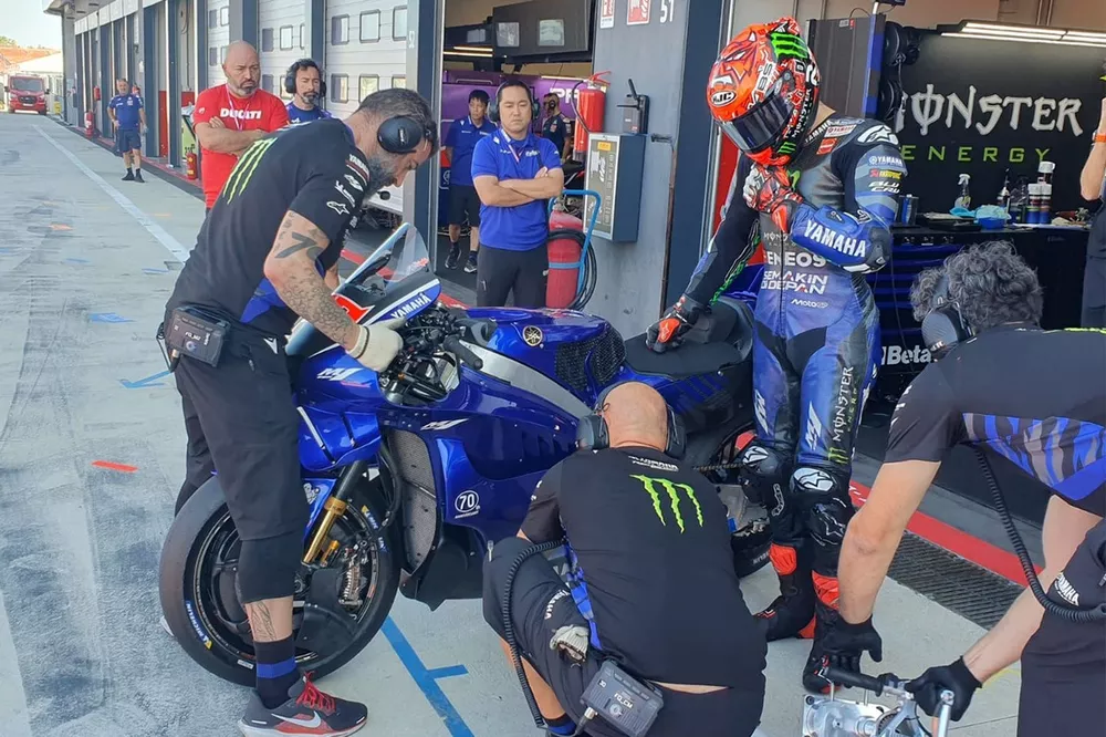 Fabio Quartararo, Yamaha V4 