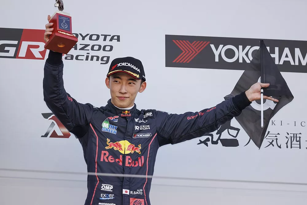 佐藤蓮、ついに手にしたスーパーフォーミュラ初表彰台「もっと上を見