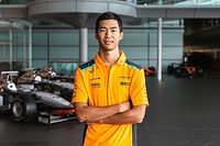 McLaren взяла запасным гонщиком 29-летнего японца