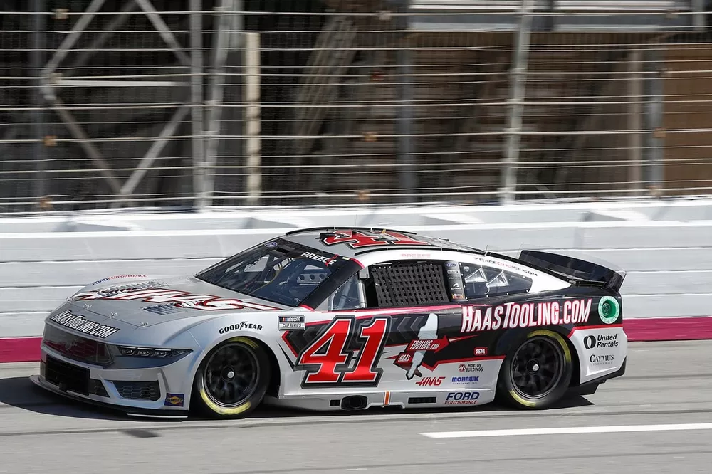 Ryan Preece, Stewart-Haas Racing, HaasTooling.com Ford Mustang