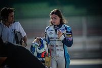 Williams F1 sigue apostando por la piloto Chadwick, &iquest;le dar&aacute; la oportunidad?