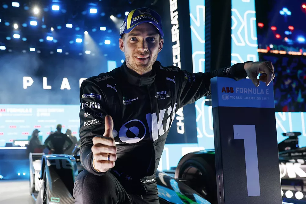 Race winner Edoardo Mortara, Venturi Racing