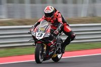 Petrucci schrijft historie met WSBK-zege Cremona, Van der Mark zevende