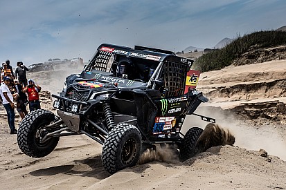 Gerard Farrés recupera el liderato del Dakar en SxS