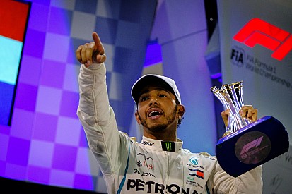 Hamilton consacré par deux titres lors des Autosport Awards