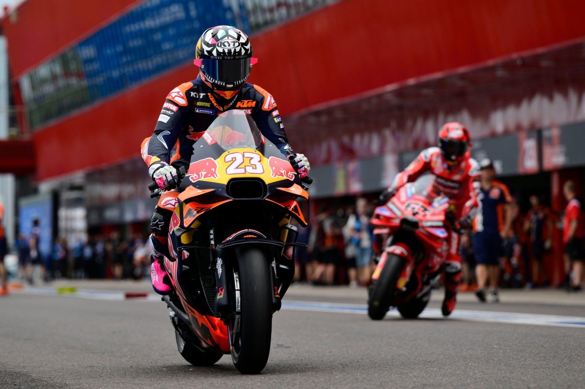 MotoGP | Bastianini rincuora Pecco: "Marquez invadente, ma un periodo negativo va accettato"