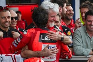 Dall'Igna: "Márquez ya tiene la Ducati por la mano; pero MotoGP no son los 100 metros"