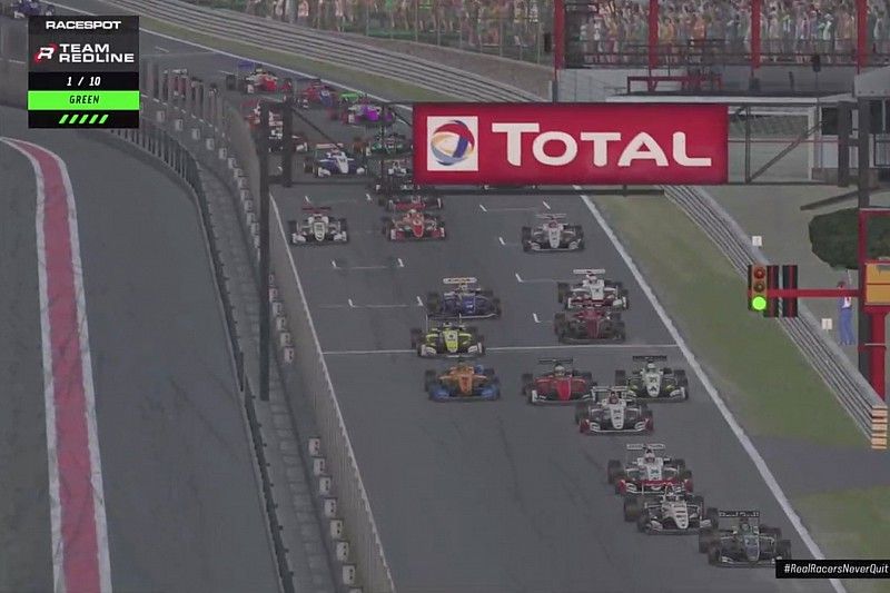 Team Redline simrace op Spa-Francorchamps met Max Verstappen en Lando Norris.