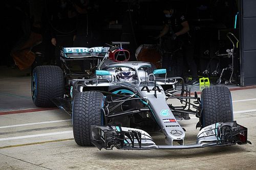 Hamilton vuelve a subirse a un F&oacute;rmula 1 en Silverstone