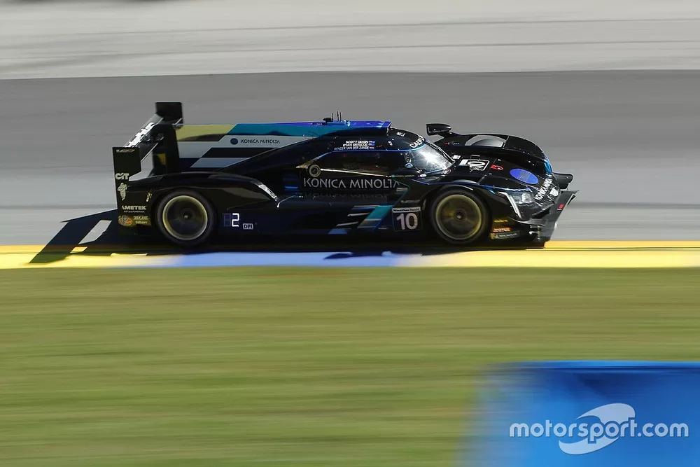 #10 Konica Minolta Cadillac DPi-V.R. Cadillac DPi, DPi: Renger Van Der Zande, Ryan Briscoe, Scott Dixon