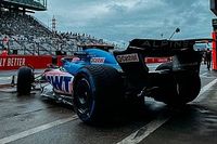 Alonso lidera un doblete espa&ntilde;ol en los Libres 1 de Suzuka