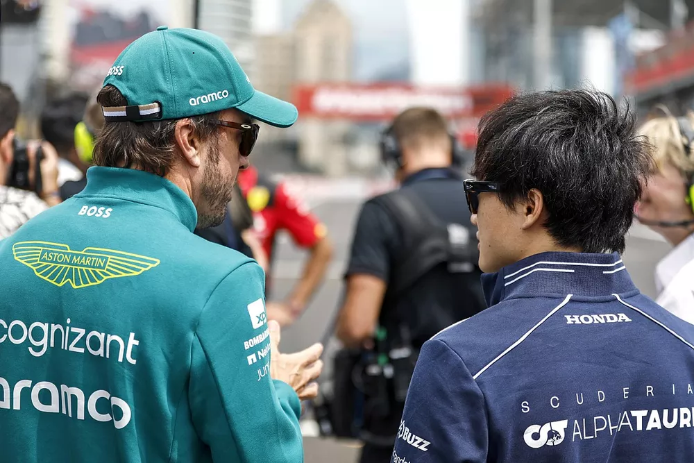 Fernando Alonso, Yuki Tsunoda