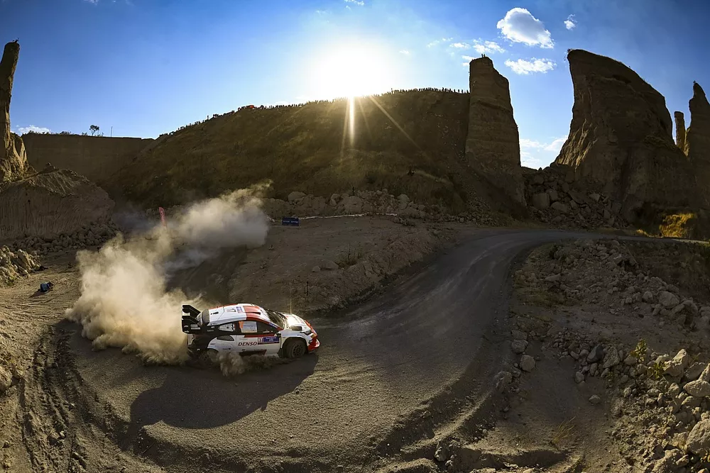 S&eacute;bastien Ogier, Vincent Landais, Toyota Gazoo Racing WRT Toyota GR Yaris Rally1