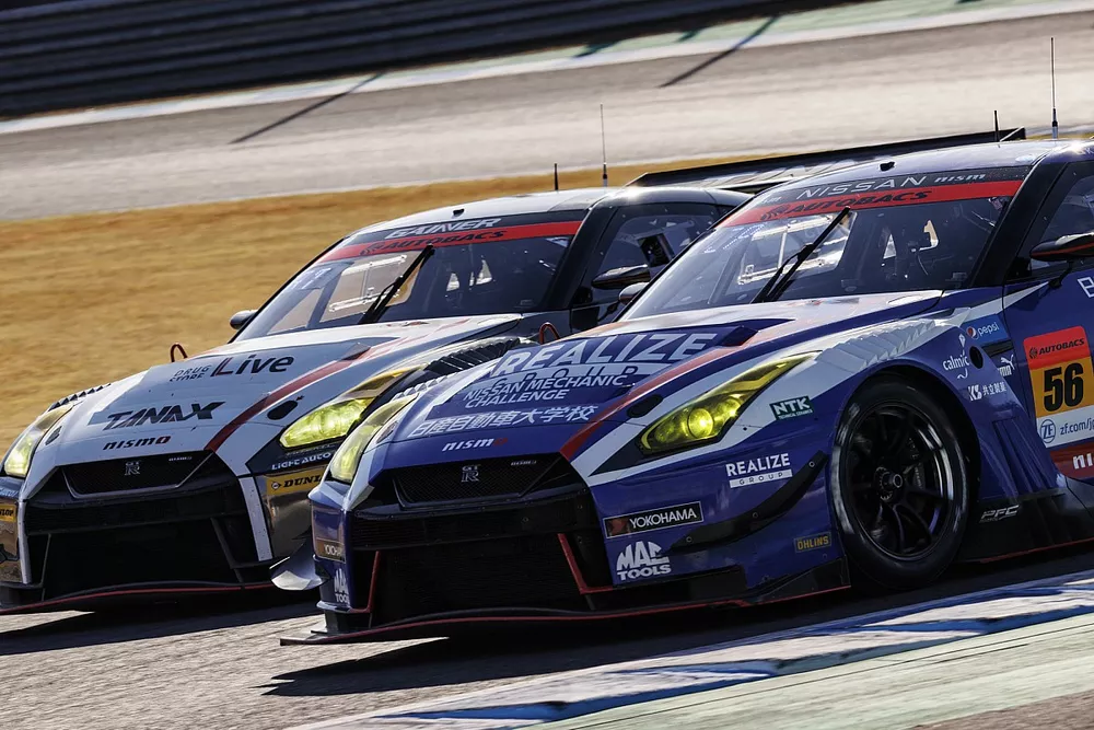 #56 リアライズ日産メカニックチャレンジ GT-R, #10 TANAX GAINER GT-R