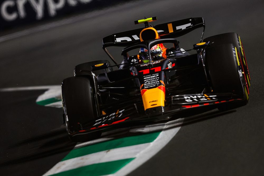 F1 Saudi Arabian GP Perez clinches pole, Verstappen out with