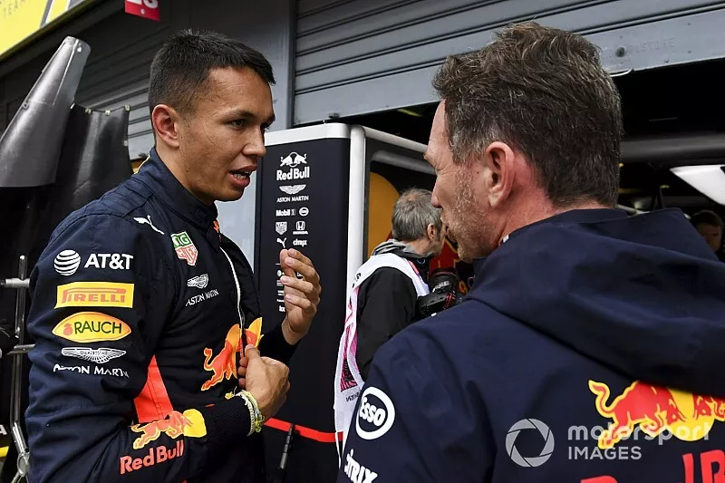 Alexander Albon, Red Bull Racing, avec Christian Horner, Team Principal, Red Bull Racing