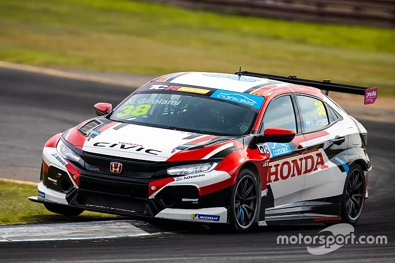 Nestor Girolami, Wall Racing Honda Civic Type R TCR