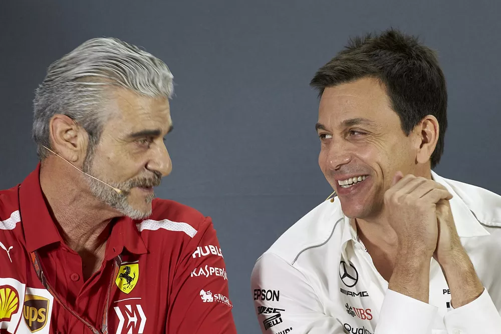 Maurizio Arrivabene, Team Principal, Ferrari, and Toto Wolff, Executive Director (Business), Mercedes AMG, in the team principals Press Conference