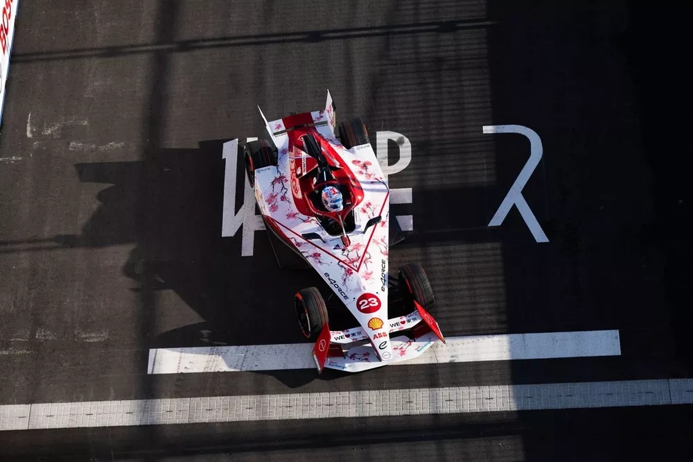 Sacha Fenestraz, Nissan Formula E Team, Nissan e-4ORCE 04 