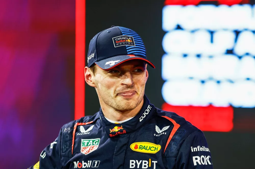 Max Verstappen (Red Bull Racing) dans le parc ferm&eacute; apr&egrave;s sa pole position