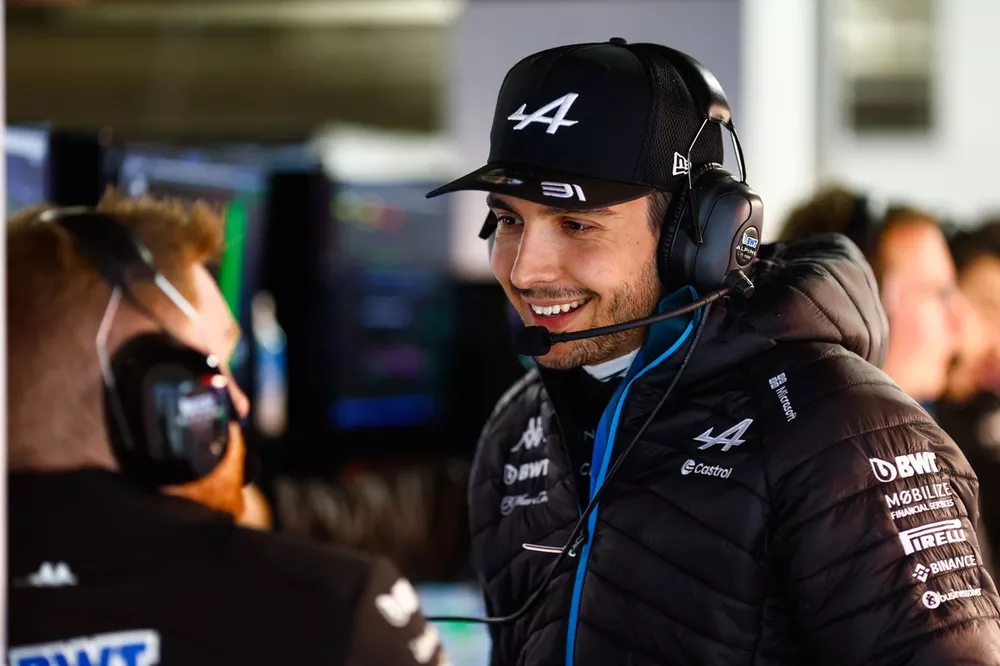 Esteban Ocon, Alpine F1 Team, in the garage