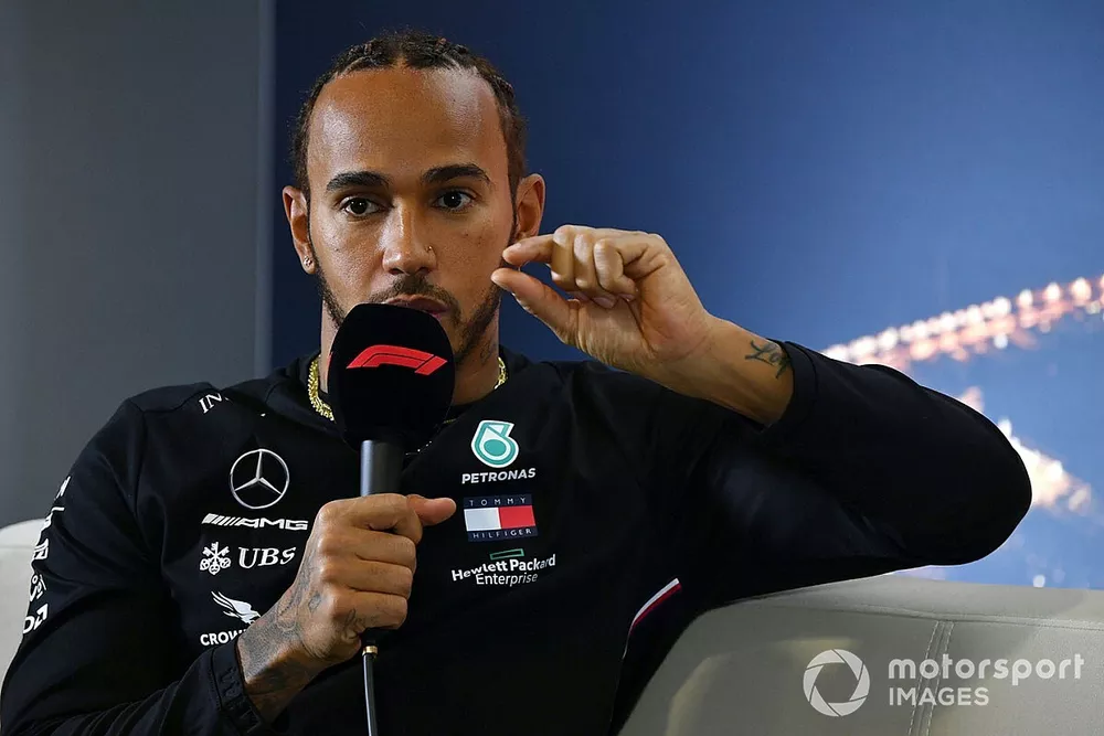 Lewis Hamilton, Mercedes-AMG Petronas F1 lors de la conf&eacute;rence de presse