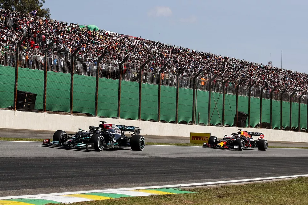Lewis Hamilton, Mercedes W12, Max Verstappen, Red Bull Racing RB16B