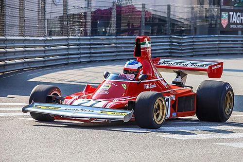 Alesi taken out at Monaco Historic GP while leading in Ferrari