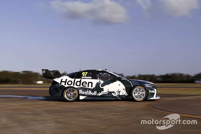 2018 Commodore