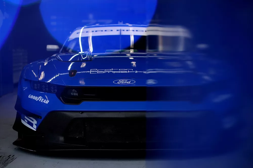 #77 Proton Competition Ford Mustang LMGT3