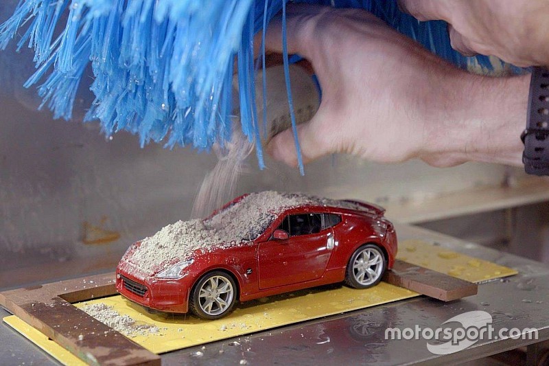 Un túnel de lavado a escala... creado por Nissan