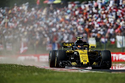Sainz: Temporada “estranha” não reflete progresso na Renault
