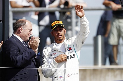 Hamilton: "No tengo ningún problema con Kimi"