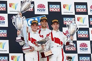 Audi gana las 12 horas de Bathurst tras un fuerte accidente 