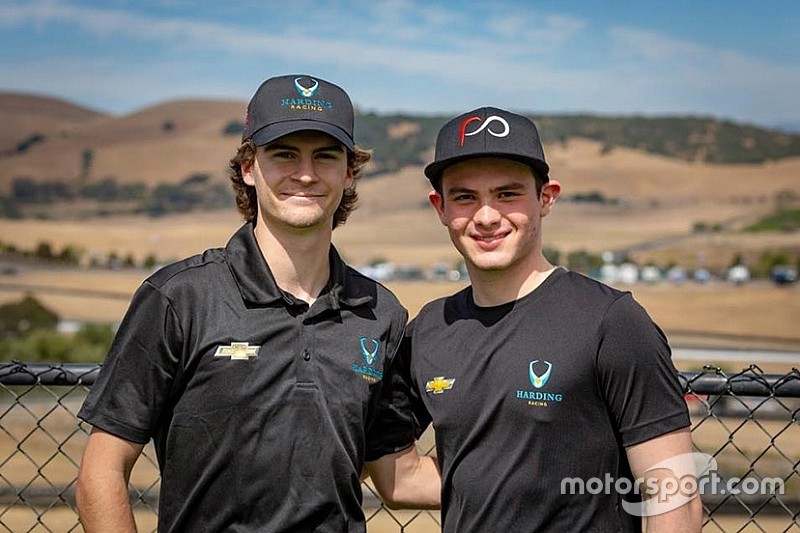 Patricio O'Ward y Colton Herta fueron invitados de lujo en Yankee Stadium