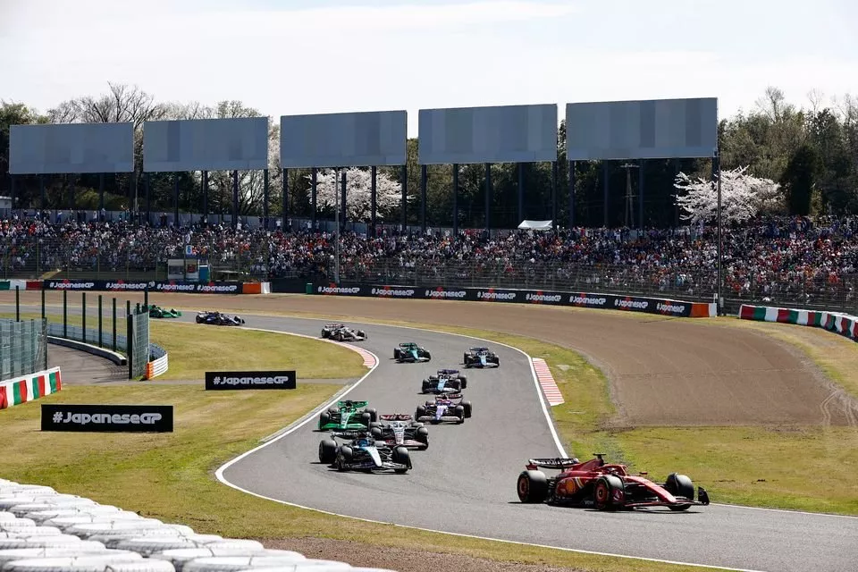 Charles Leclerc, Ferrari SF-24 George Russell, Mercedes F1 W15 