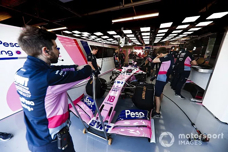 Lance Stroll, Racing Point RP19, in the garage