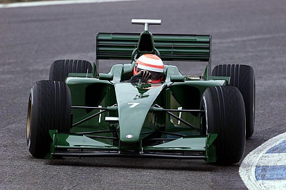 C'était un 10 janvier : Jaguar F1 boucle sa première publique