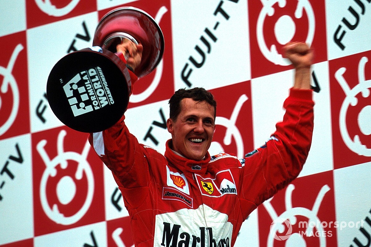 GALERÍA: Schumacher pone fin al ayuno de títulos de Ferrari en el 2000