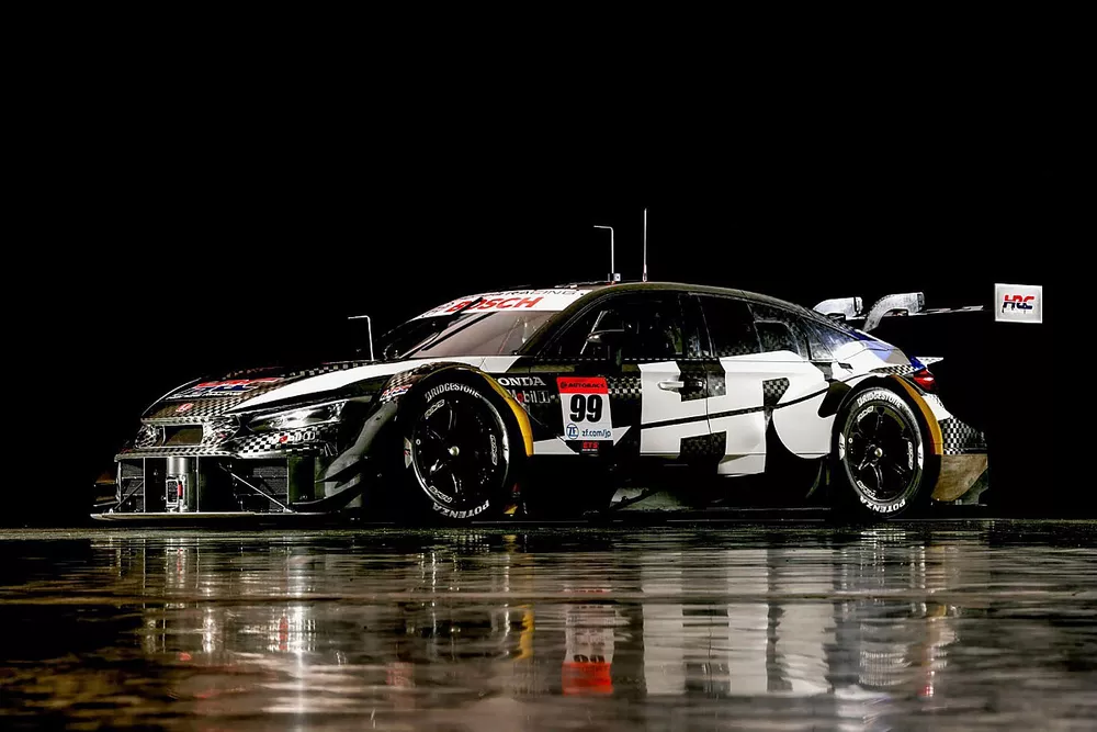保護ケース付 CIVIC TYPE R Test シビック SUPER GT SUPER GT: Honda reveals Civic Type R GT500 in testing spec