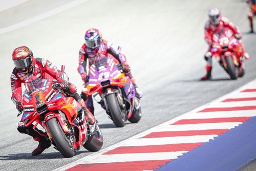 Para Stoner, Ducati seguirá siendo la referencia de MotoGP con el nuevo reglamento