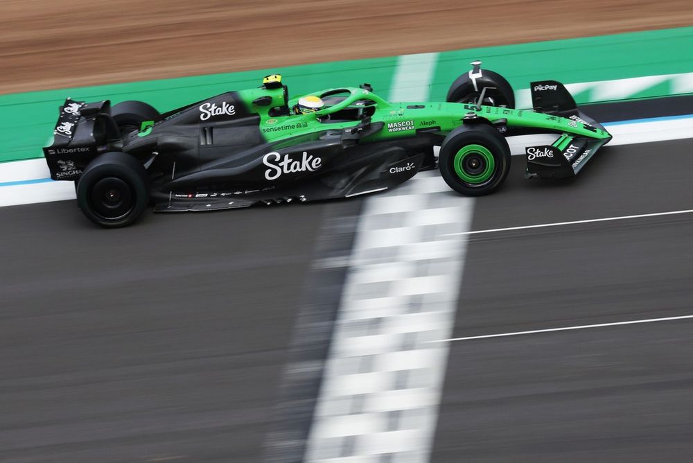 Gabriel Bortoleto, Sauber, Pirelli test Silverstone