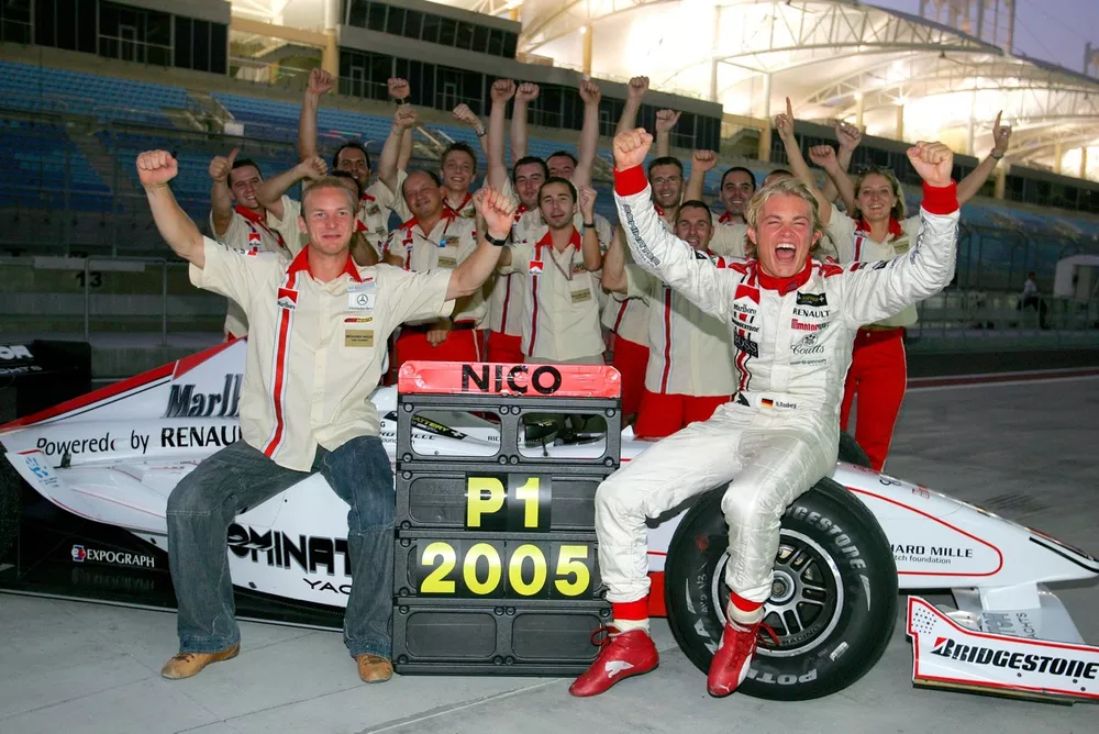 Celebraci&oacute;n del equipo ART; Alexandre Premat, ART Grand Prix y Nico Rosberg, ART Grand Prix
