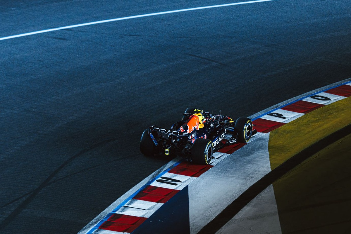 Red Bull se califica un '4 o 5' en su primer motor de F1 tras el éxito inicial