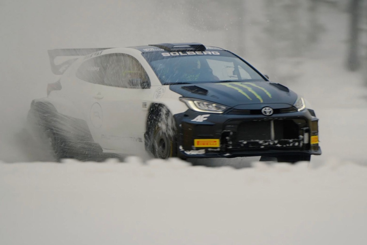 Vídeo: Norris probó el coche Toyota WRC en hielo con Petter y Oliver Solberg