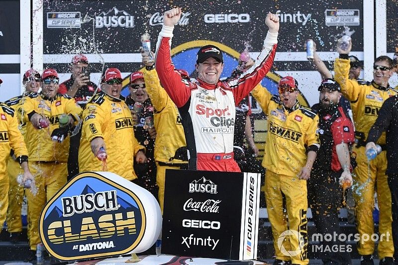 Race winner Erik Jones, Joe Gibbs Racing, Toyota Camry Sports Clips
