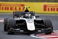 De Vries se lleva la pole bajo el agua en Hungr&iacute;a