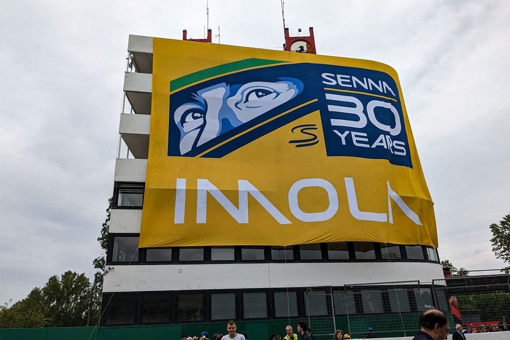 Senna 30 years