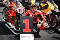 WSBK Australia: primera pole y victoria de Bulega, con podio de Bautista